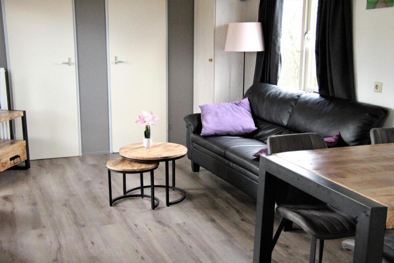 Hofgalow Chalet Op Camping "De Stal" Drijber ภายนอก รูปภาพ